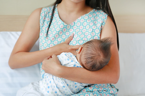 Breastfeeding While Lying Down: Benefits, Risks, and Tips