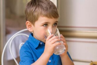 Importance of hydration in child